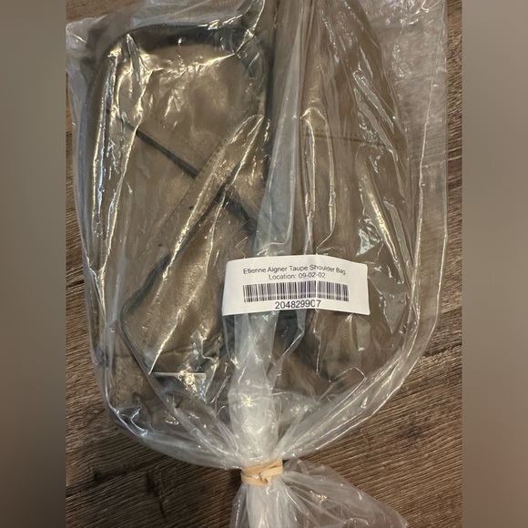 Etienne Aigner Crossbody Shoulder Bag Purse Gray Smooth Leather - Picture 9 of 9